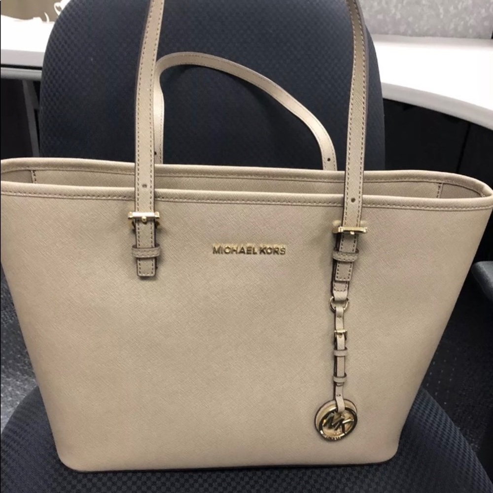 Michael Kors dark dune tote NWT!!